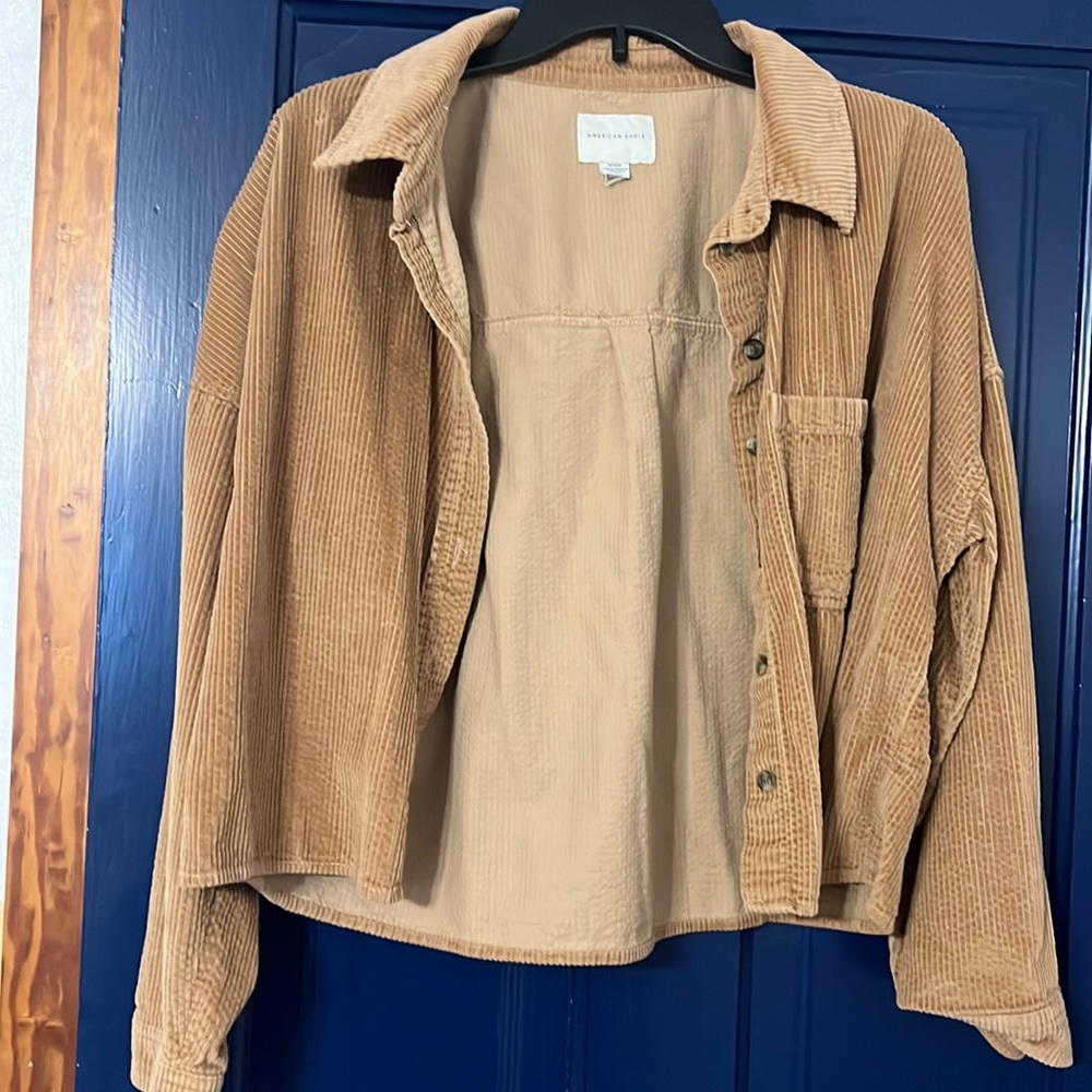 Cute AE Corduroy button up jacket